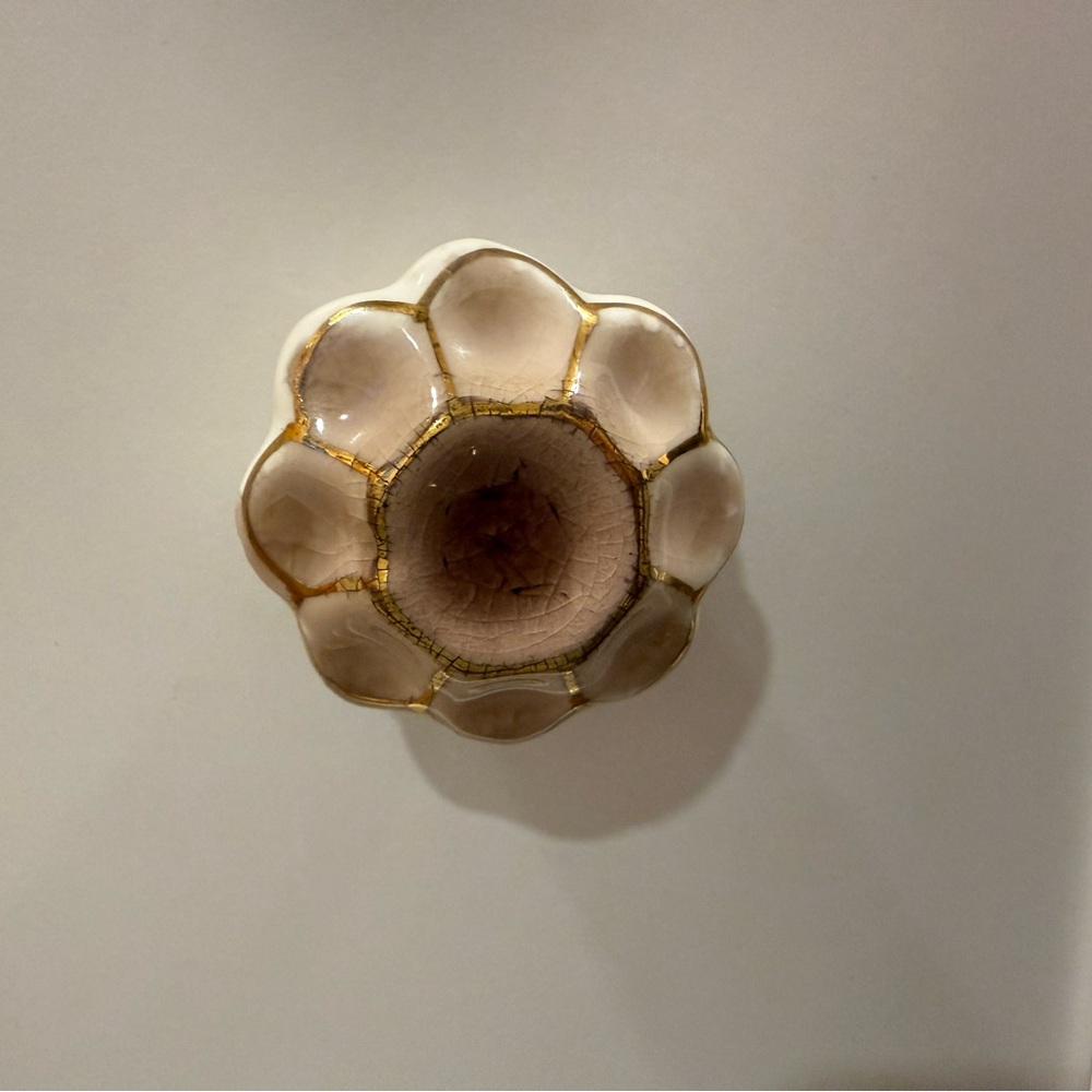 Hobby Lobby Gold Trim Flower Knobs
